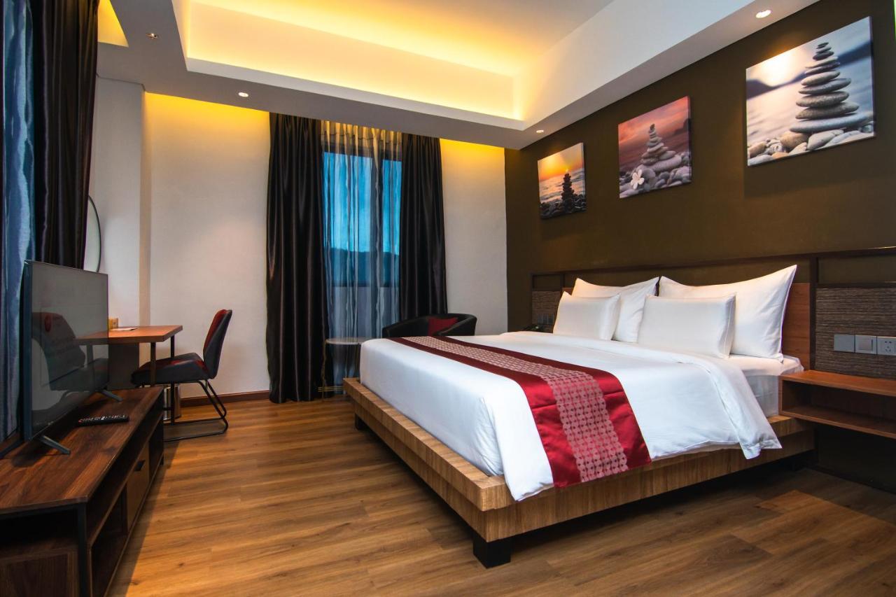 Parkside Gayo Petro Hotel Takengon Екстер'єр фото