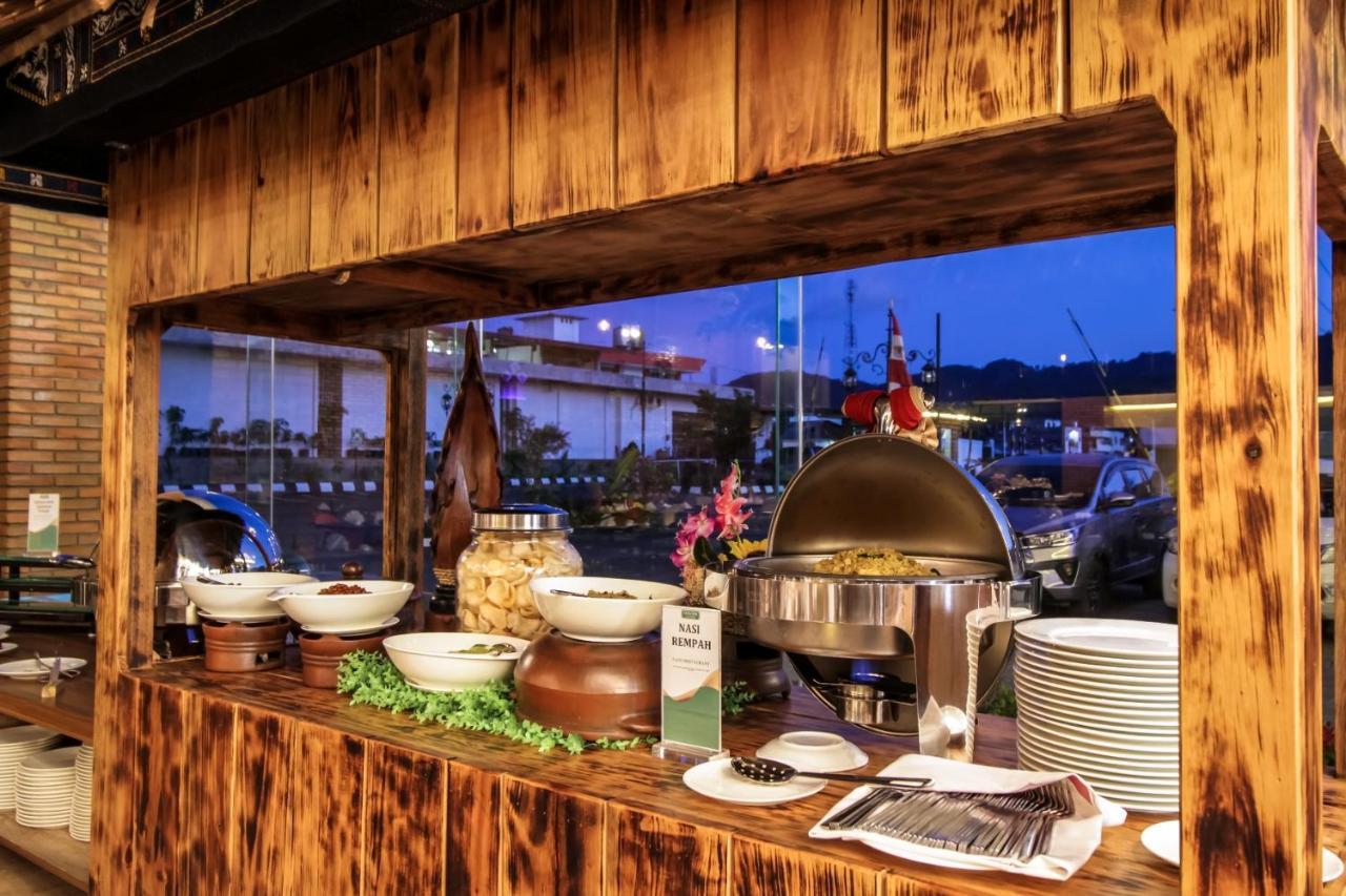 Parkside Gayo Petro Hotel Takengon Екстер'єр фото
