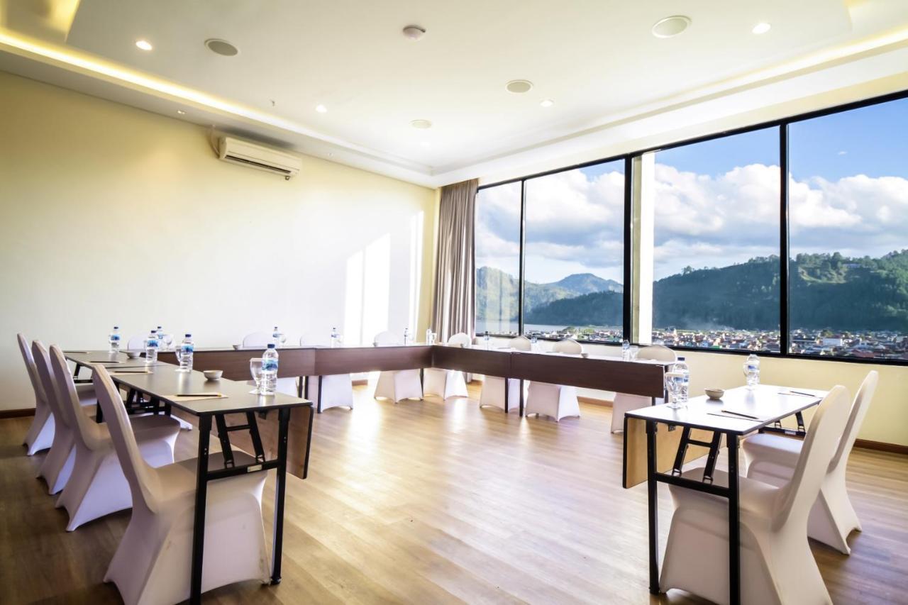 Parkside Gayo Petro Hotel Takengon Екстер'єр фото