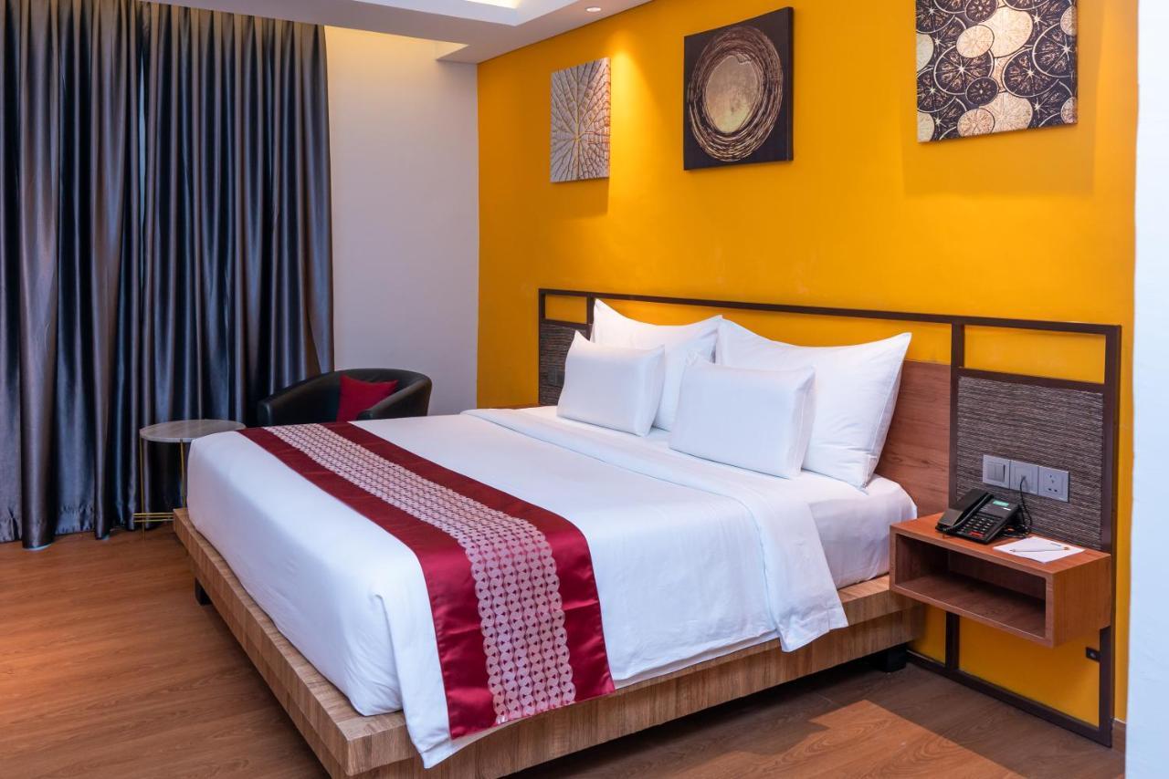 Parkside Gayo Petro Hotel Takengon Екстер'єр фото