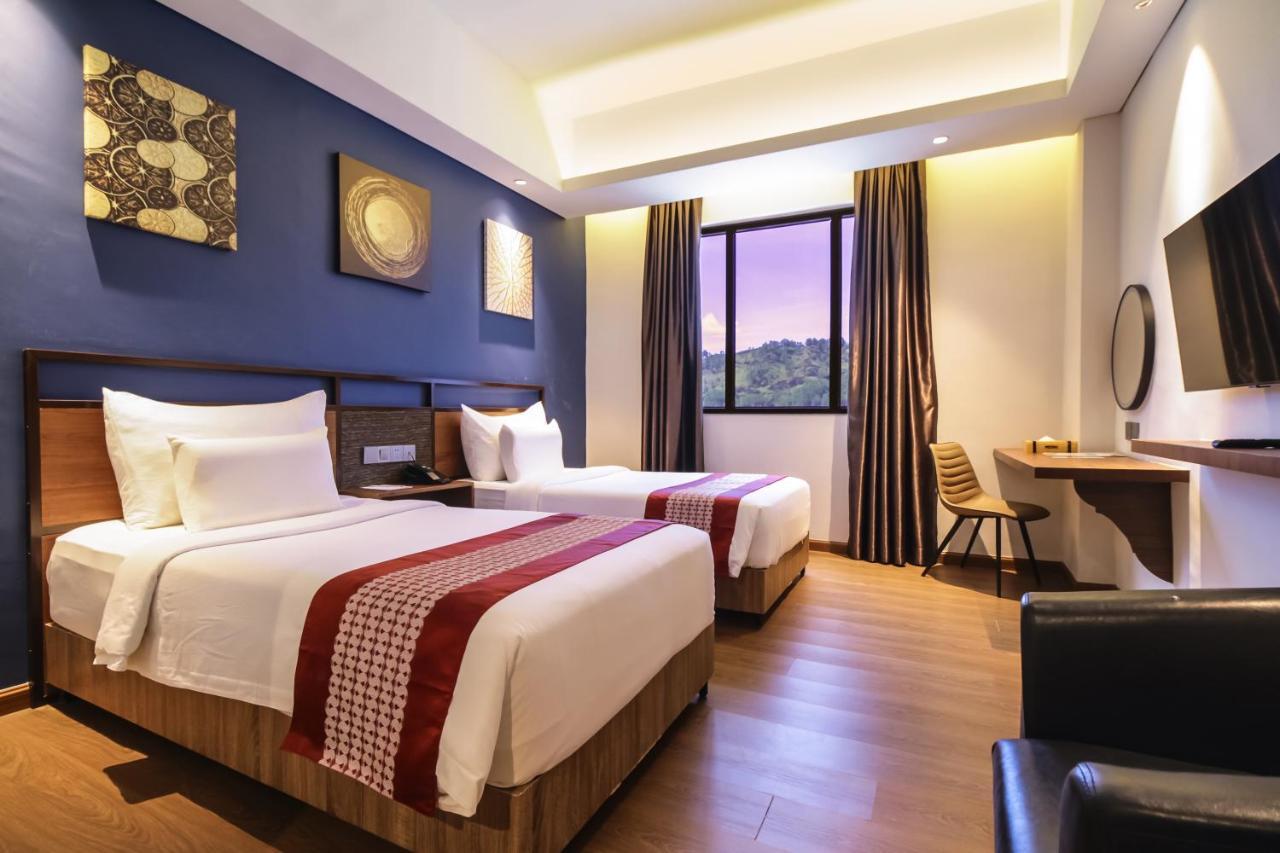 Parkside Gayo Petro Hotel Takengon Екстер'єр фото