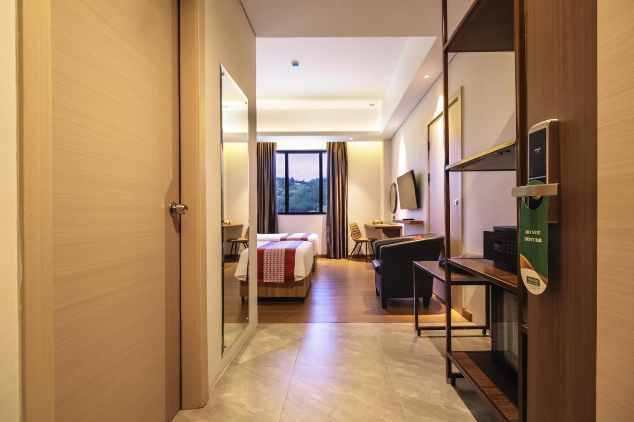 Parkside Gayo Petro Hotel Takengon Екстер'єр фото